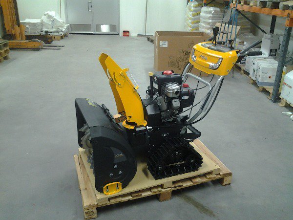 Снегоуборщик бензиновый Stiga ST 5266 PB TRAC