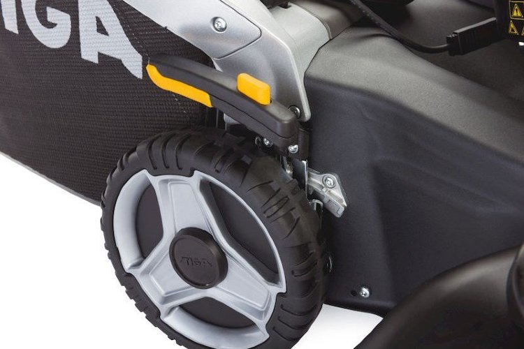 Газонокосилка бензиновая Stiga TWINCLIP 55 SVEQ B